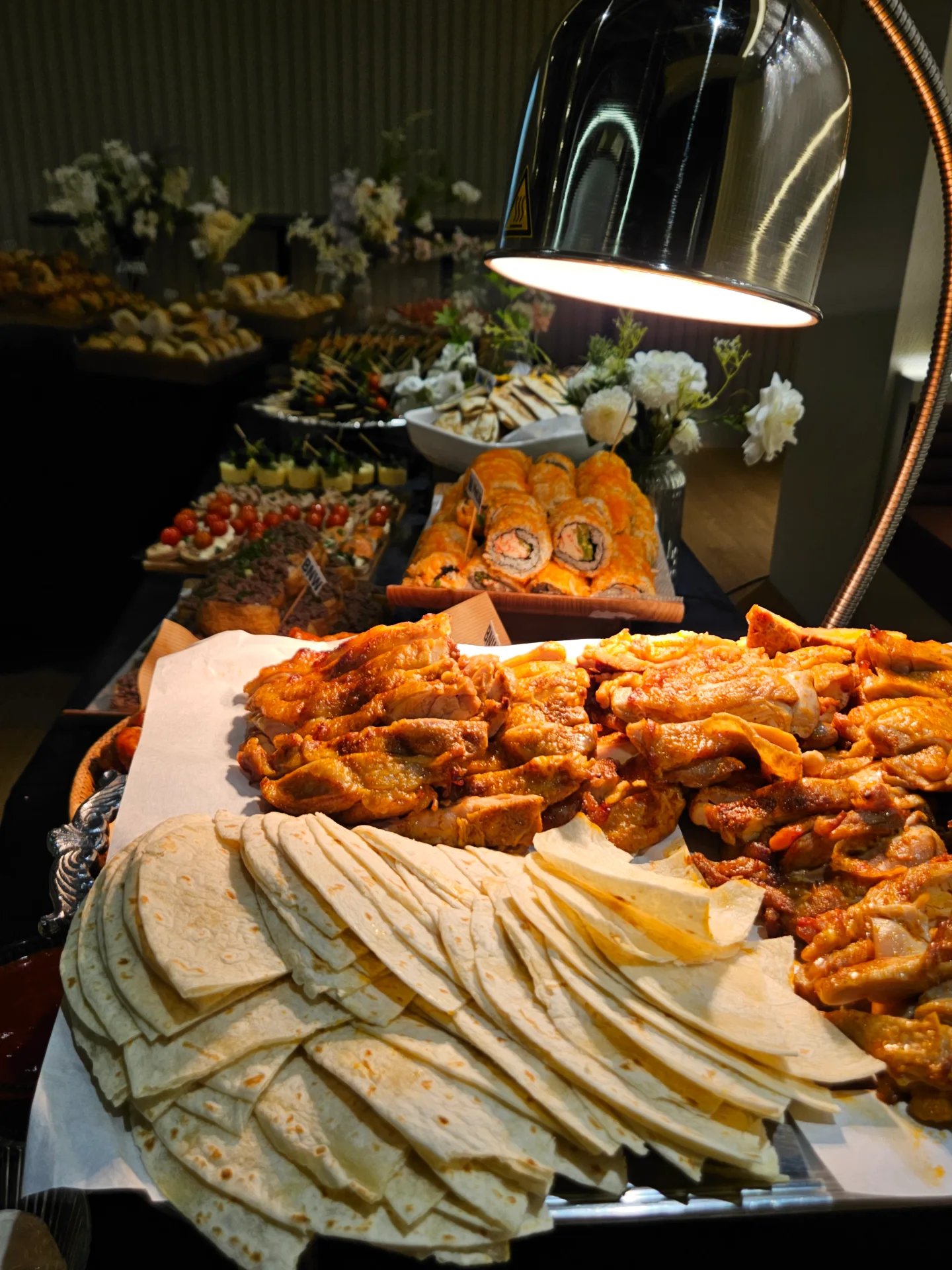 토마토 올리브 스큐어와 관자 스큐어 구역